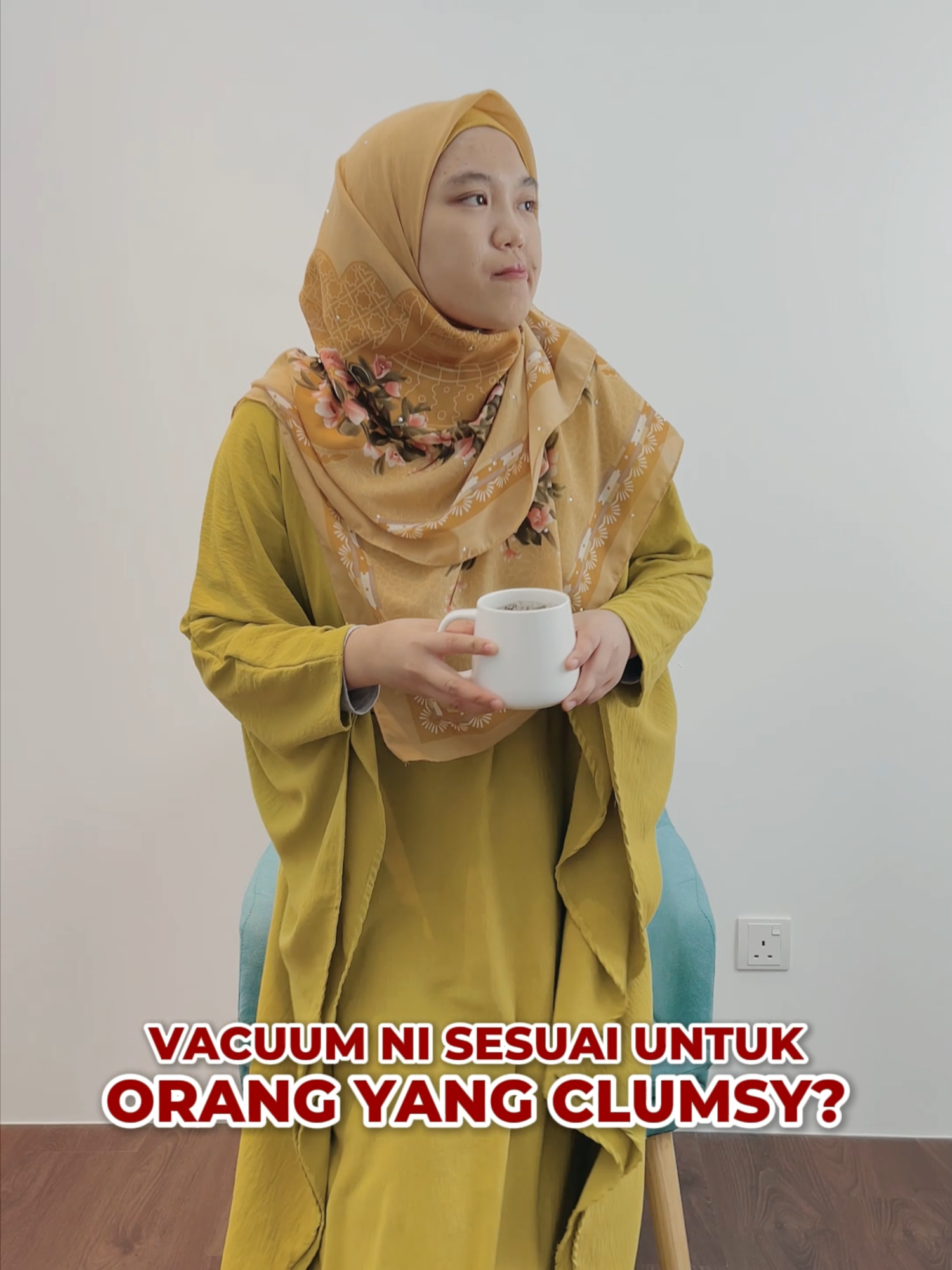 Clumsy? Tumpahkan air? 🥤 Jangan risau! Tineco S5 Plus ada untuk bantu #TinecoMalaysia #FloorWasher #VacuumCleaner #SmartTech #TinecoS5Plus