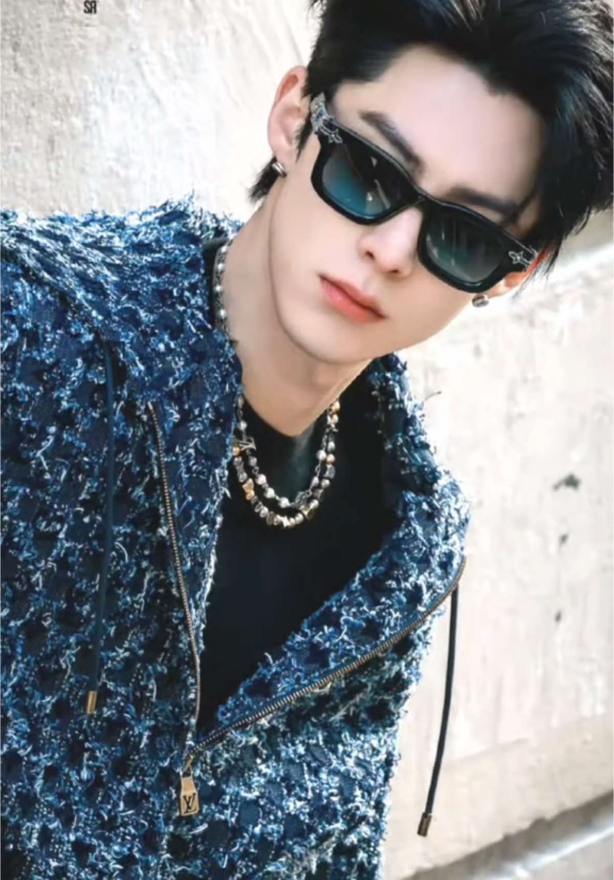 Paris Fashion Week #vươnghạcđệ #vuonghacde #dylanwang #wanghedi王鹤棣 #wanghedi #dylanwang王鹤棣 #didi #王鹤棣 #王鹤棣_dylan💜 #💜 #王鹤棣_dylan #王鹤棣_dylanwang #fyp