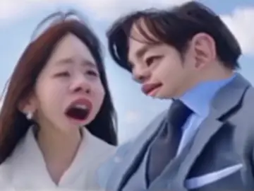 Usted puede hacer de todo menos sonreir ☺️, A pedido de: @Aless💗🌷  @⭐  #kingtheland #kdrama #humor #fyp 