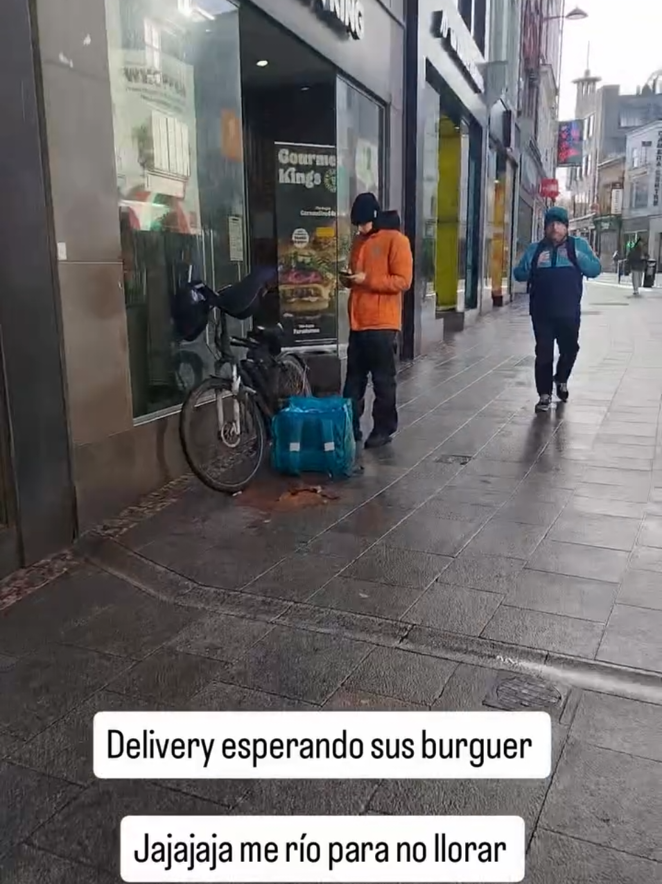 Temporal en Irlanda alerta máxima y tengo que ir a trabajar igualmente.