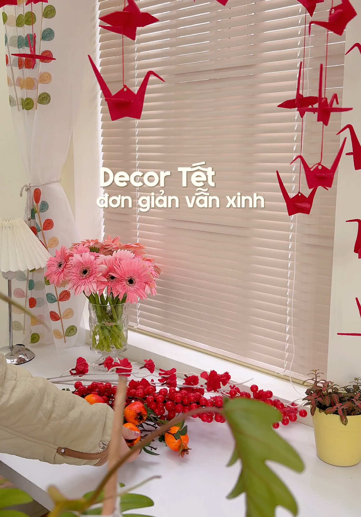 Khi bạn quá mê decor Tết 🧧 Còn vài ngày nữa mà vẫn chưa hết video decor 🤭 #thaoonha #decortet #homedecor #trangtritet #tet2025 #trangtrinhacuadontet #nhadep 