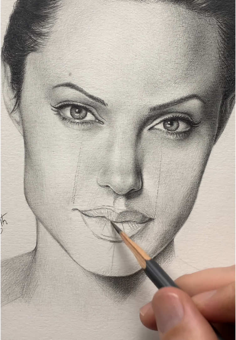 How to draw a beautiful young woman 🤯😱 #drawingtutorial #howtodraw #drawingtutorial #portraitdrawing #drawing #angelinajolie #desenho #dibujo #dessin 