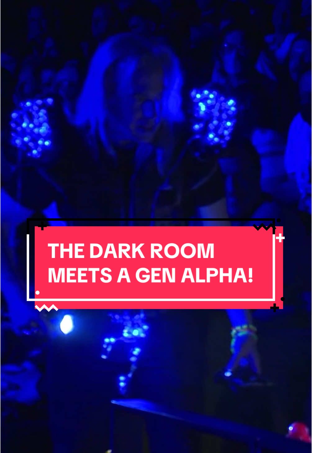 GAMING COMEDIAN THE DARK ROOM MEETS A GEN ALPHA! #gaming #geek #pax #paxaus #standup #crowdwork This was from The Dark Room tour show at @PAXAUS Melbourne 2024! I’ve got so many more live shows on the road this year! Come see me in the UK, US, NZ, The Netherlands and Australia! Dates in bio! 