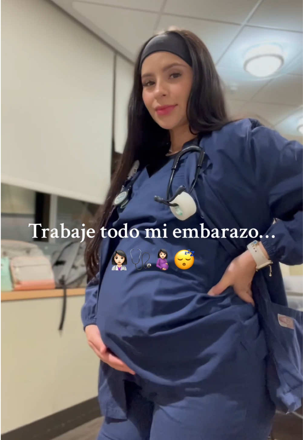 Gracias a Dios por mi disciplina y mi cuerpo saludable podimos lograr muchas cosas 💙 trabajadora y no huevona 💪🏻🇲🇽 #enfermera #nurse #nursing #pregnancy #workingmom #motivation 