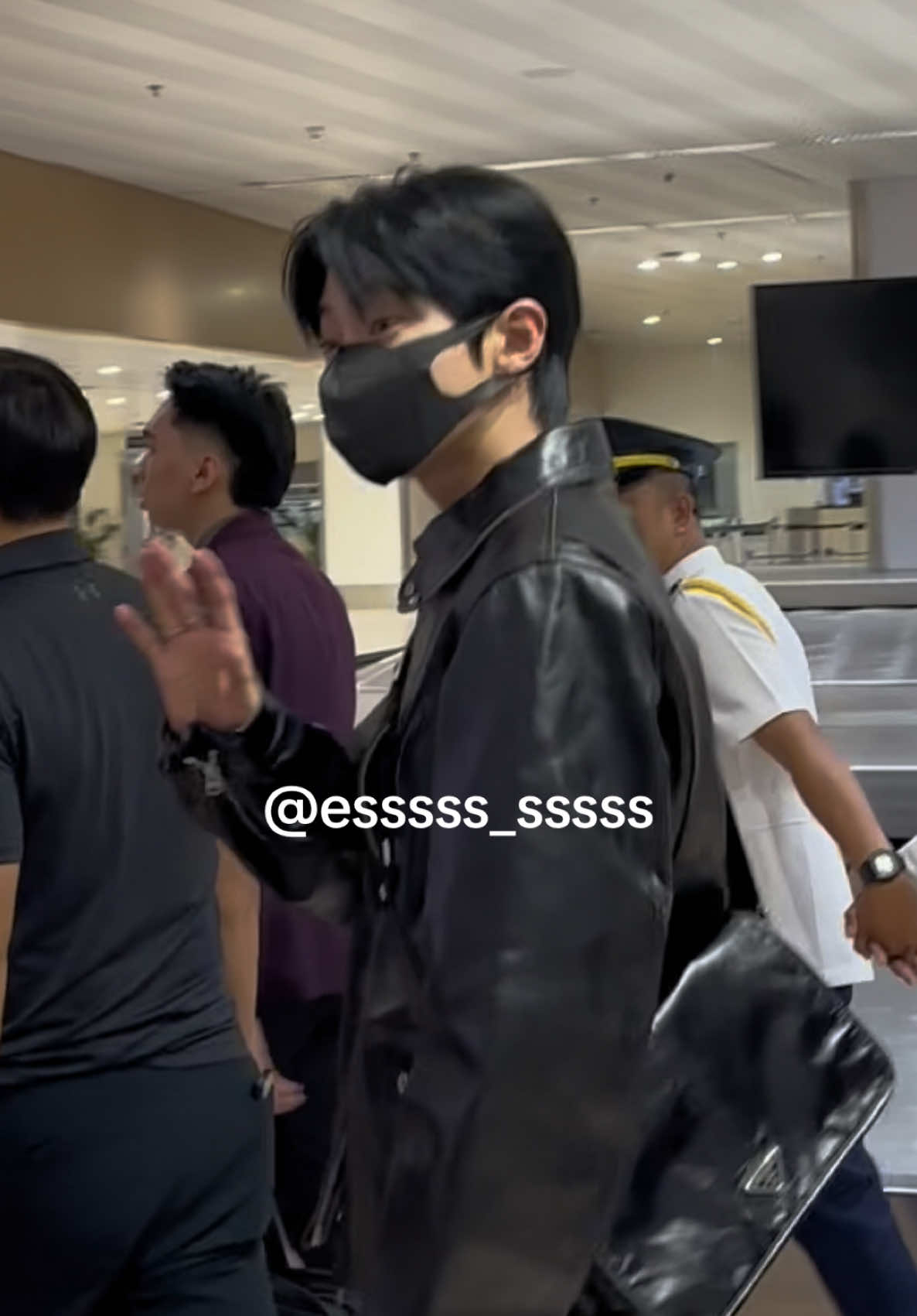 012425 | our OKEY DOKEY YO Arrived here in the Philippines tonight ☺️🫶🏻 #hwanginyeop 