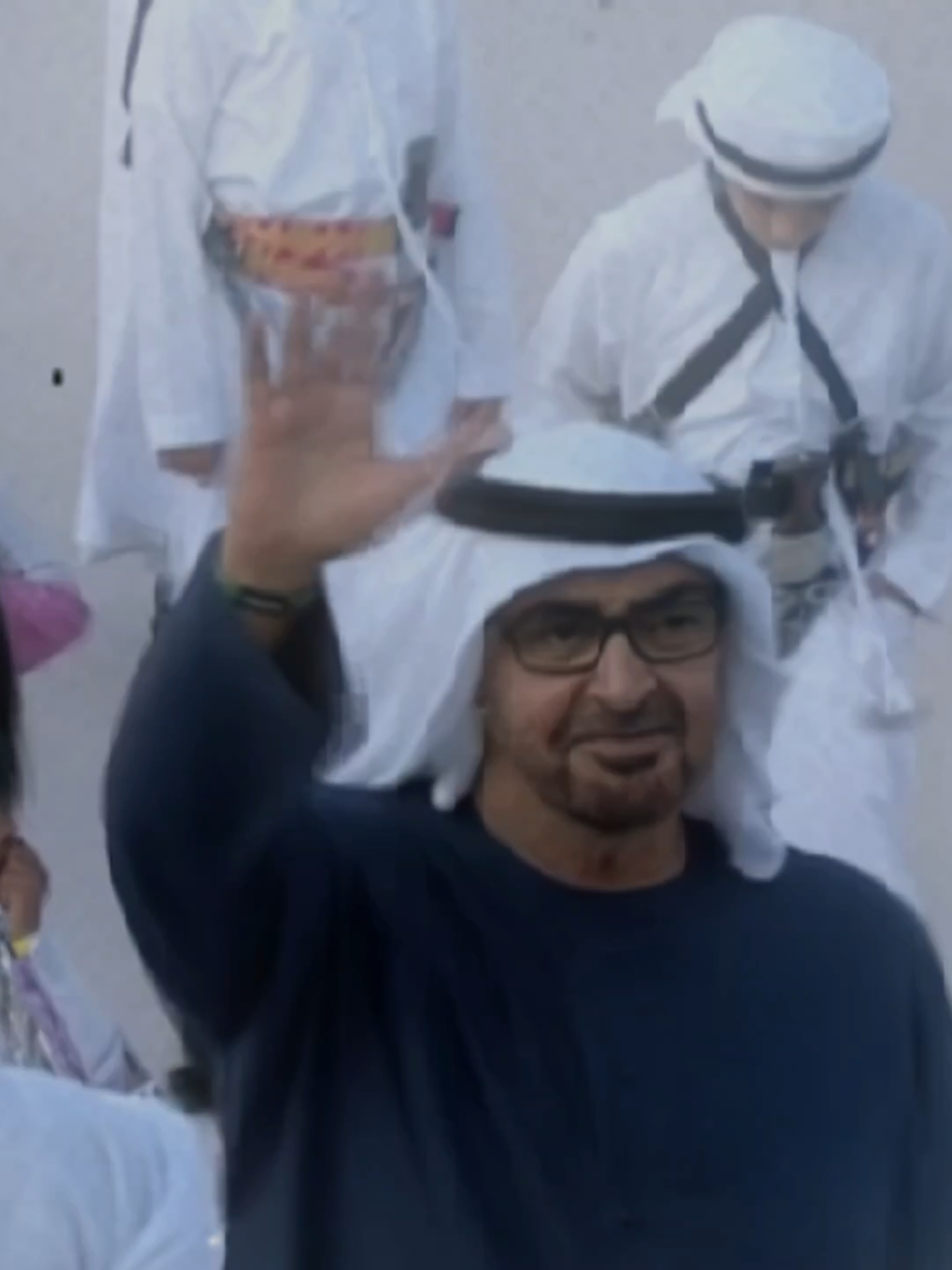 “أبوظبي تتصدر المشهد العالمي! 🇦🇪 صندوق أبوظبي السيادي يُصنف كالأفضل عالميًا وفقًا لتقرير Global SWF، مما يعكس الريادة الاقتصادية لدولتنا. 💼🌍 ملاحظة: هذا التصميم تم بالتعاون مع @ixnomad #الامارات_العربية_المتحده🇦🇪 #اكسبلورexplore #ابوظبي🇦🇪 #foryourpage #foryou 