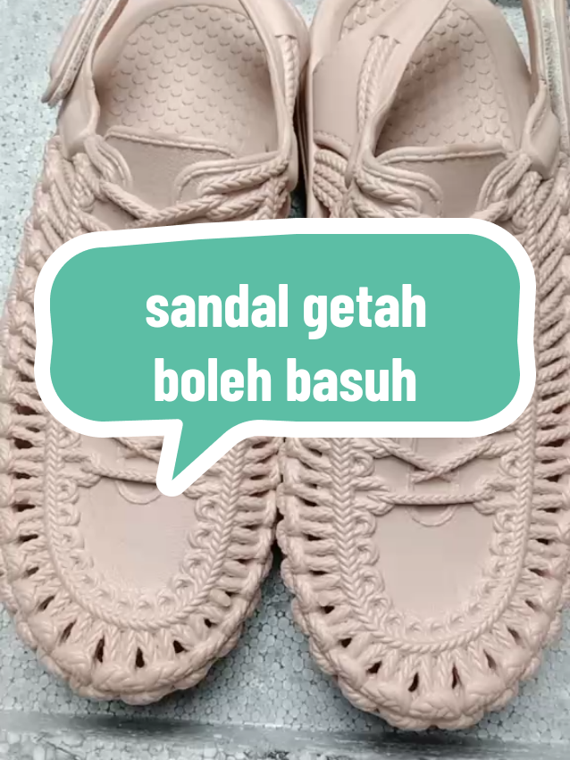 sandal jenis getah. #sandal #sandalwanita #wanita #getah #boleh #basuh 