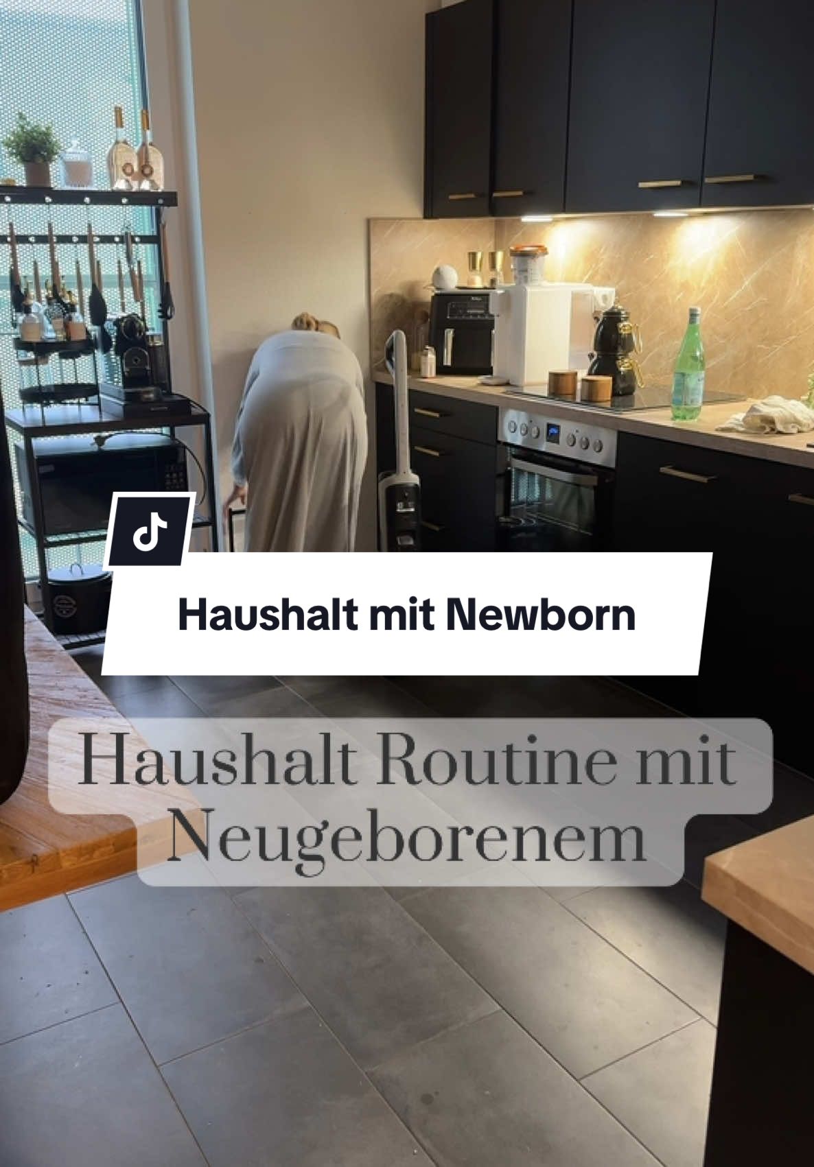 Insta| mrs.lishaa| wann habt ihr Besuch für euer Neugeborenes bekommen ?😍 #morningroutine #haushaltstipps #haushaltroutine #haushalt #lifehacks #newborn #baby #firsttimemom #mom #momtok #babygirl #weekend #friday #putzen #putzvlog #organizedhome #organization #organizingtiktok #asmr #asmrsounds #asmrvideo #fyp #foryou #fürdich #fyfy #goviral #viral 