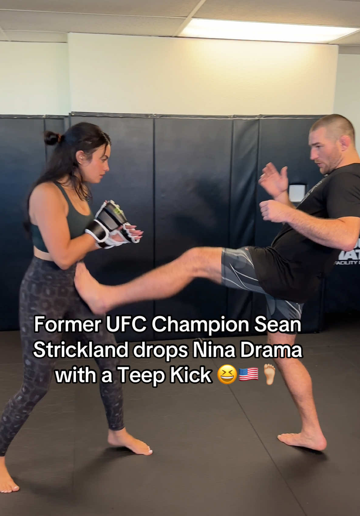 Former UFC Champion Sean Strickland drops Nina Drama with a Teep Kick LOL #UFC #mma #seanstrickland #ninadrama #kickboxing #boxing #muaythai #muaythaifighter #muaythaifighter #taekwondo #jiujitsu #brazilianjiujitsu #jiujitsugrappling #jiujitsulifestyle #wrestling #wrestlingtiktok #wrestlingtok #fit #Fitness #grappling #karate #ufc312 #teepkick 