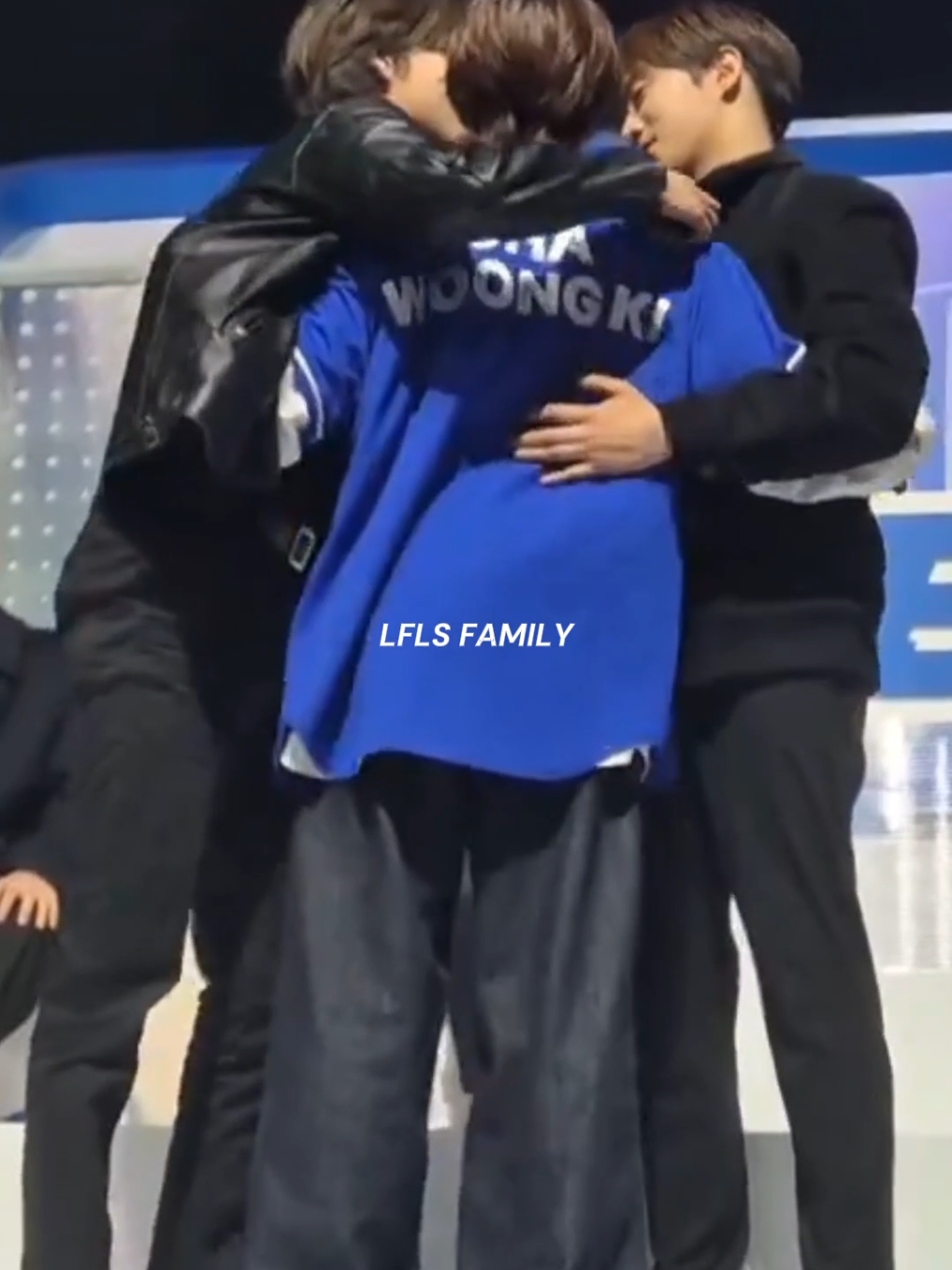 CONGRATS CHA WOONGKI!! Mana lucu banget larinya langsung nyamperin Joovin, vibesnya anak sama orang tua, Joovin the real daddy mommy wkwk. #chawoongki #chajoowan #leetaevin #universeleague #fyp #foryoupage 