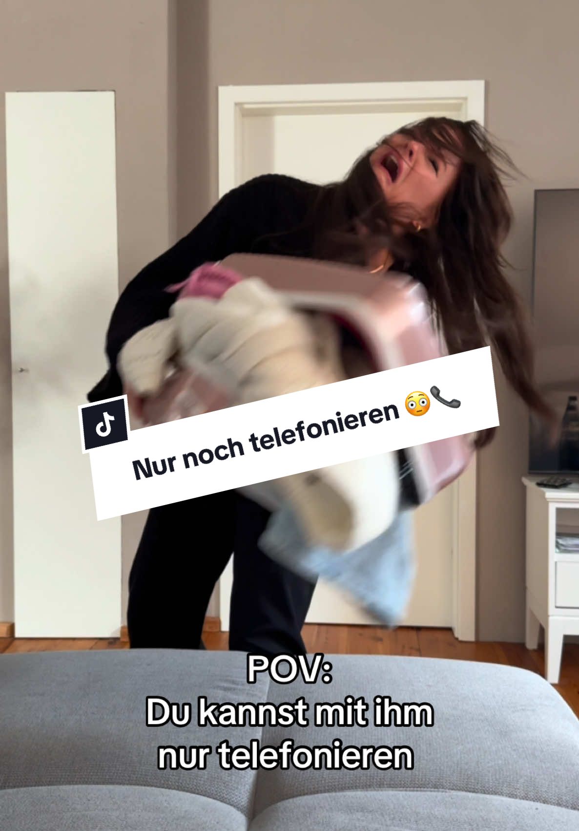 Ich kann mit Ihm nur telefonieren…?! 😳 #semihundiman #sketchcomedy #CoupleGoals #CallMe #fyp 
