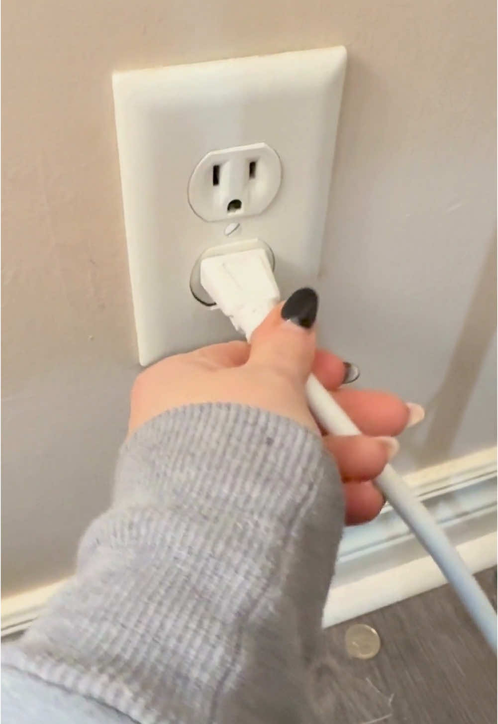 Even when turned off, plugged-in devices drain energy. Unplug or use a power strip to save!  #EnergyResolution #HydroOttawa #PhantomPower #energysaving  #unplug 