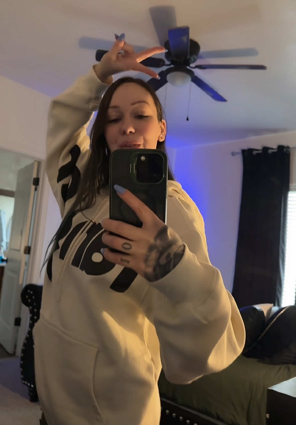 Obsessed 🥰 #wrangler #viralhoodie #wranglergirl #tiktokshopfinds #tiktokshop 