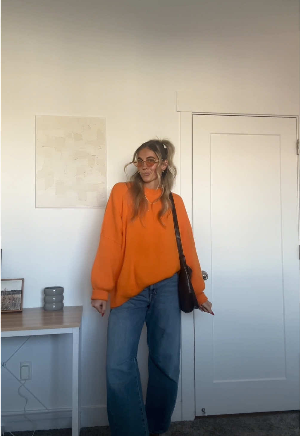 happy fridayyyyyyy !!! 🧡