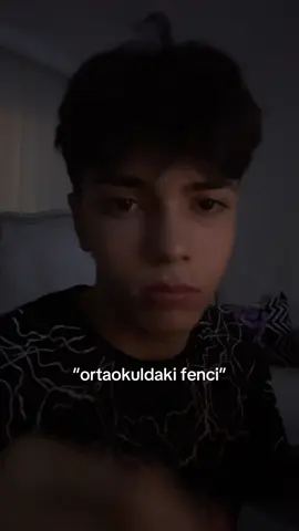 ortaokul askıydı