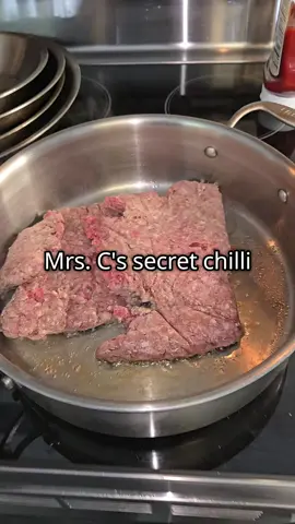Mrs. C's steel pan chilli 
