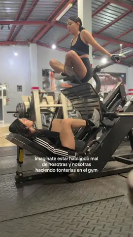 No me deja en paz, a todos lados me sigue #Gym #Fitness ##gymsis #humor #fouryou #parati #ejercicios #parati #fypシ゚ 