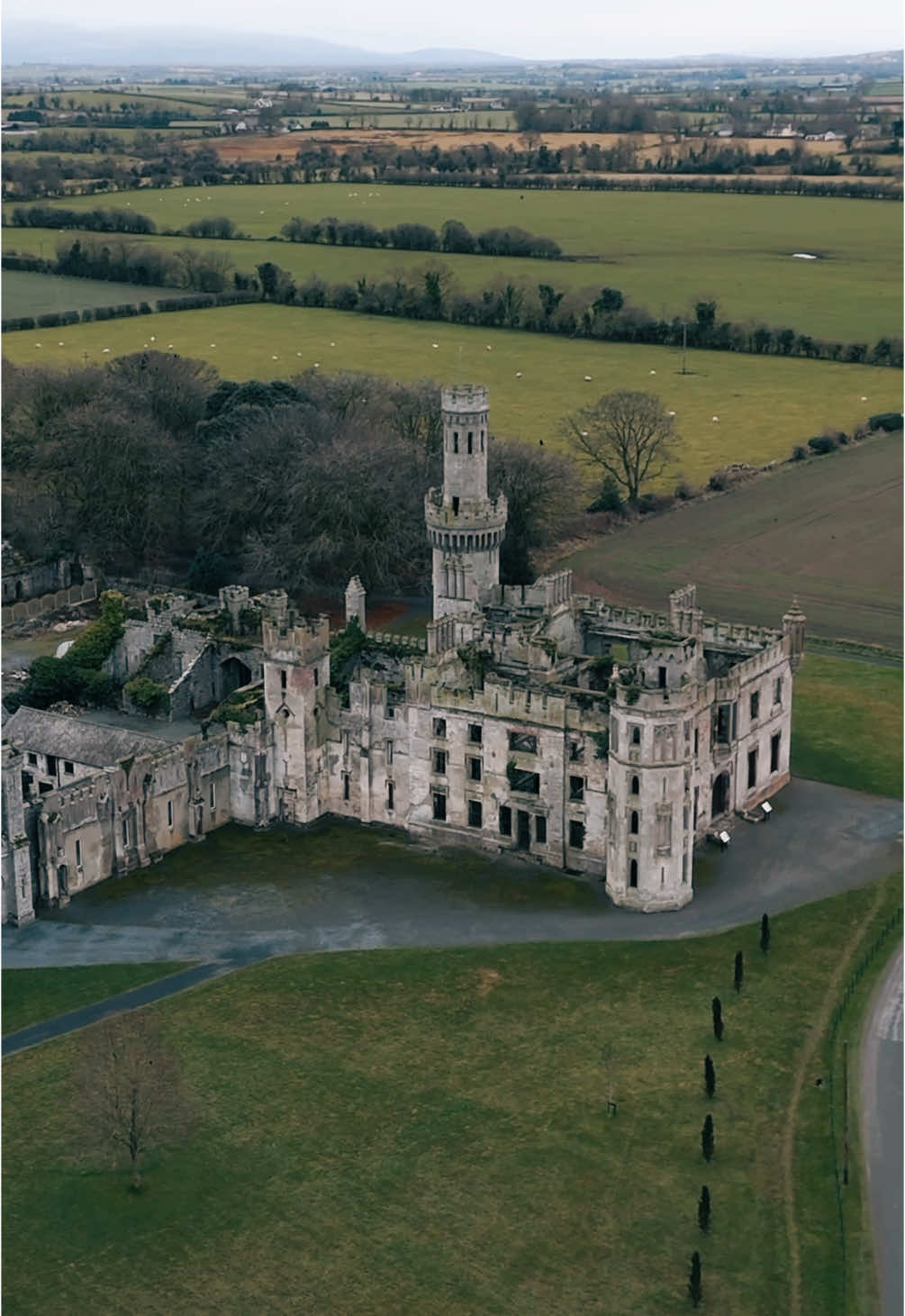 The curse of Duckett’s Grove…#banshee #haunted #irishcastle #scarystories #ghoststories #countryhouse #abandonedplaces #abandoned #abandonedireland #hauntedmansion #abandonedmanor #irishhouse #carlow #duckettsgrove #spooky #curse #witchtok #witchcraft #irishhistory #thegentry #haunting #gothic #ireland #irish