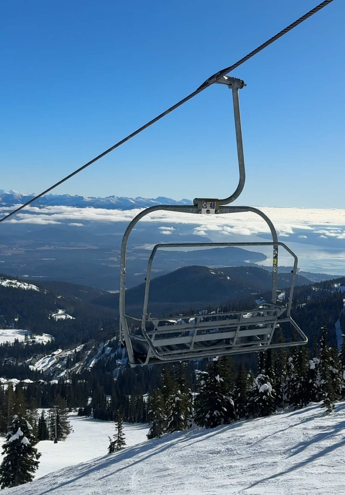 DID MY FIRST EVER BLACK RUN🥹⛷️ so much fun!!! #ski #skivlog #Vlog #skier #beginnerskier #idaho #snowsports #diml #skitrip #viral #schweitzer #shred #shreddingszn 