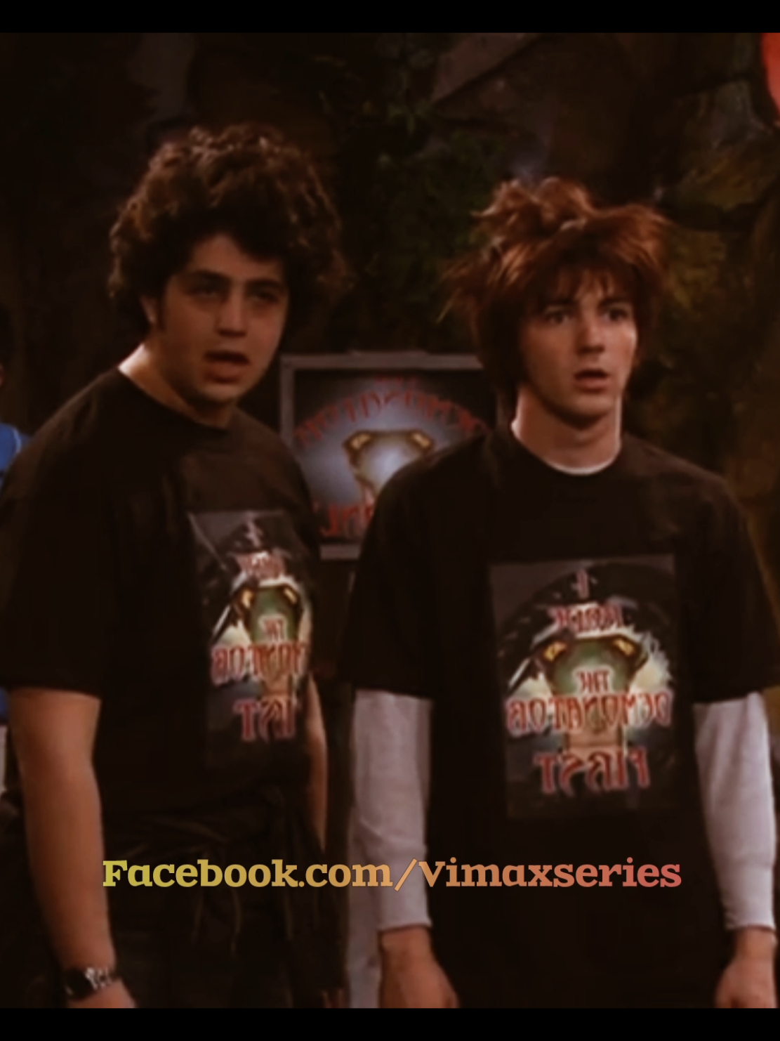 Drake y Josh Temporada 3, Episodio 15 | Parte 2 . . . . . . #ManualdesupervivenciaescolardeNed #zoey101 #DrakeYjosh #icarly #victorious #KenayKel #nickelodeon #series #humor #comedia #viral #videogracioso #videodivertido #videosderisa #fyp #reels #videoviral #funny #funnyvideos #fun #explore #explorege #videos #siteriespierdes #colombia #disney #Netflix 