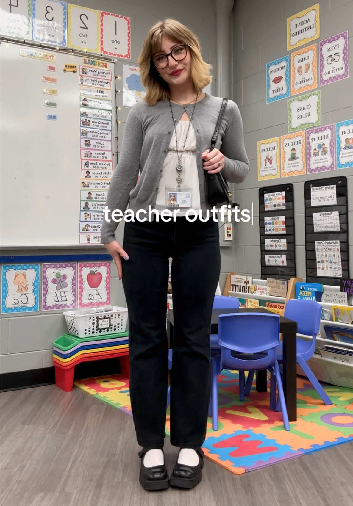 (shoes are linked in my bio) my students filled their kindness jar today :)) #schooloutfit #teachersoftiktok #kindergartenteacher #kindergarten #teacheroutfit 