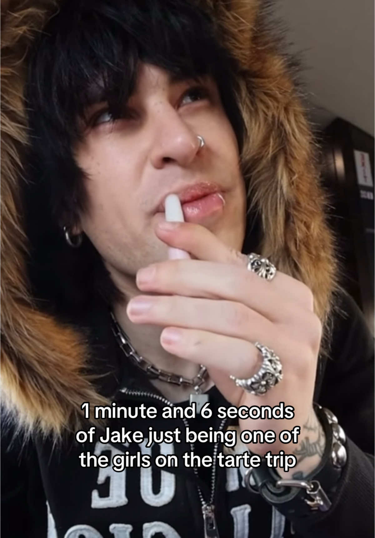 the only boy that should be allowed #jakewebber #jakeandjohnnie #jakewebber9 #tartetrip #trippinwithtarte #tartecosmetics #tarayummy #tarayummyedit 