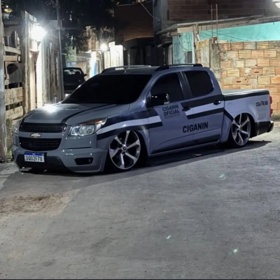 #carro #baixosbrasil #037baixos #fouryou #carrosrebaixados #carrobaixo #viral_video #fyp #chevrolet #s10 #caminhonete #caminhonete4x4 #s10rebaixada #rotam 