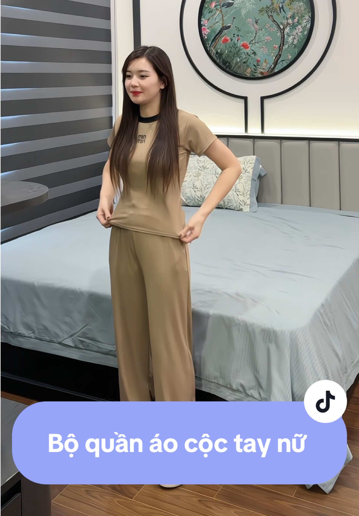 Bộ quần áo cộc tay nữ  #xuhuong #setbo #setboxinh 