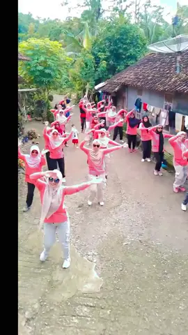 Prau layar,,⛵ senam kreasi,, hiburan by emak² dahlia masaran rt 02 rw 03 Bonosari..🥰🤗💃 #senamkreasi #praulayar #senamsehat #jangkauanluas #sorotan #reels #fypシ 