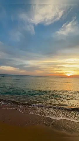 #sea#seasunrise#sun#sunrise #formidable#egypt#hurgada #hurghada_الغردقه #hurghadaegypt #sunriseegypt#rec#holiday 🏖️☀️🌊
