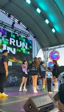 BINI FUN RUN MUN        @MIKHA LIM. @Bini Aiah Arceta @Sheena Catacutan @loiverever౨ৎ 