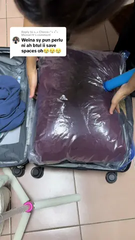 Replying to @•ᴗ• Choco≽^•༚• ྀི≼ Memel୨ৎ ngam sis. Kalau winter jacket ngam ambik 3 size pertama tu. yg lain tu telampau besar 😂 #vacuumbagstorage #vacuumplastic #travel #savespace 