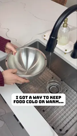 I find a dip bowl that makes hot or cold food a breeze!🥑🧀🥣 Get it in my li✨nk>>#eprolo #kitchengadgets #KitchenHacks #kitchenlife #homecooking #tiktokshopfinds #musthave #dropshipping