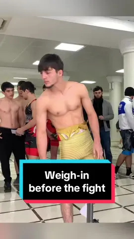 Weigh-in before the fight #muclebuilding #gymbro #nicebody #sixpack #wrestling #boystobeboys #fighter #sport #amazing #weigh @ai_4all72 