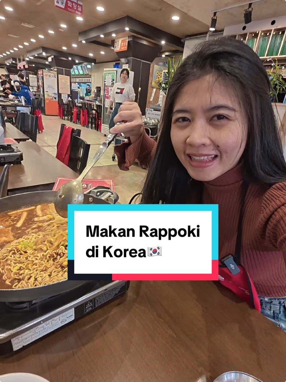 Rappoki😋👍🏻 #라볶이 #라면 #떡볶이 #seoul #korea #koreanfood #aviranisha #koreanstreetfood #seoultravel #koreatrip 