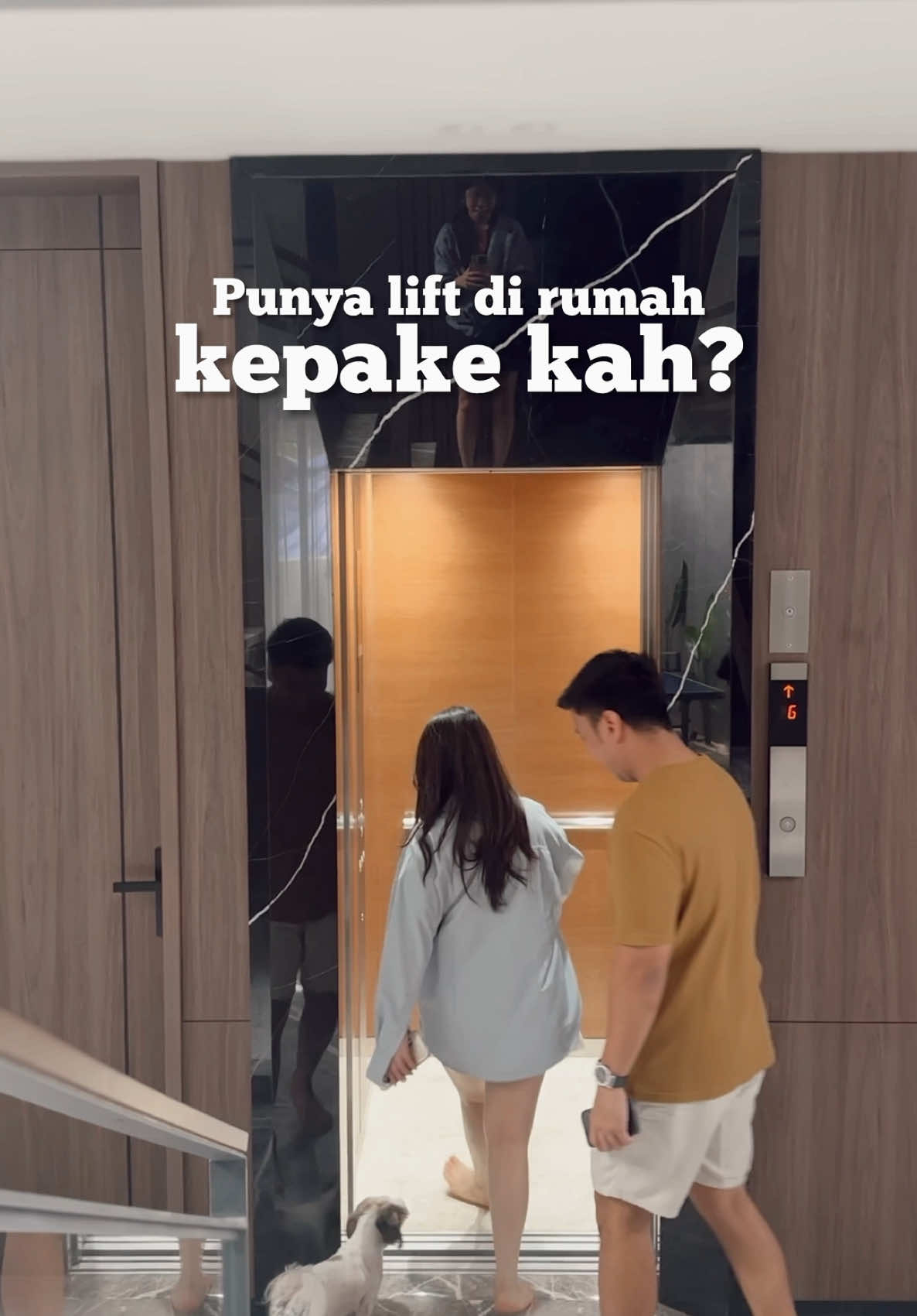 House tour tipiz2 rumah mamak ku sembari semprot hogasan krn saking jendelanya gede2 dan suka di buka, jd suka banyak nyamuk masuk! Tp pake ini ngebantu bgt zuzur kalo gak beneran udah gak paham lg kulit ini bakal full bentol2