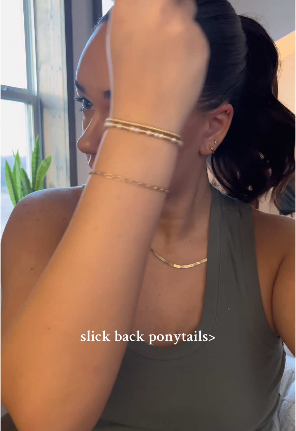 My go to, always! #slickback #slickbackponytail #easyhairstyles #hairstyle #howto ##foryoupage##waxstick