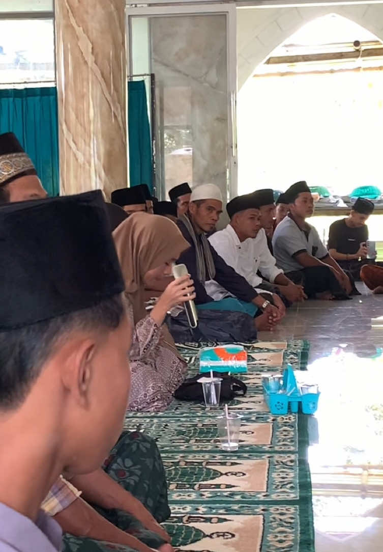 masyaallah,penampilan qoriah hariyani asal jeringo di masjid nurul jibal sempeni,dalam rangka acara memperingati isra'mi'raj nabi muhamad saw.#hariani #qoriah #qoriahindonesia #qoriahlombok #qori #qoriviral #penampilan #qoriahnasional #fypage #fypp #isra #mi'raj#nabi #muhamad #saw #tilawah #tilawahquran #alquran 