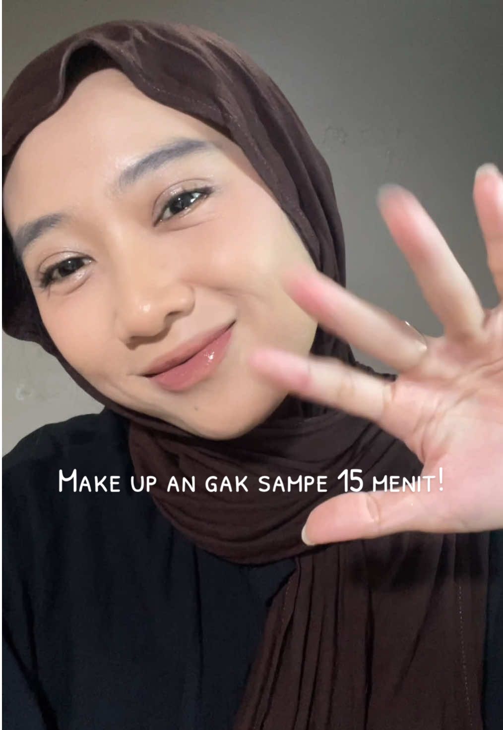 Make up malam mingguan, gak sampe sih 15 menit 🤭 #makeuptutorial #makeupkilat 