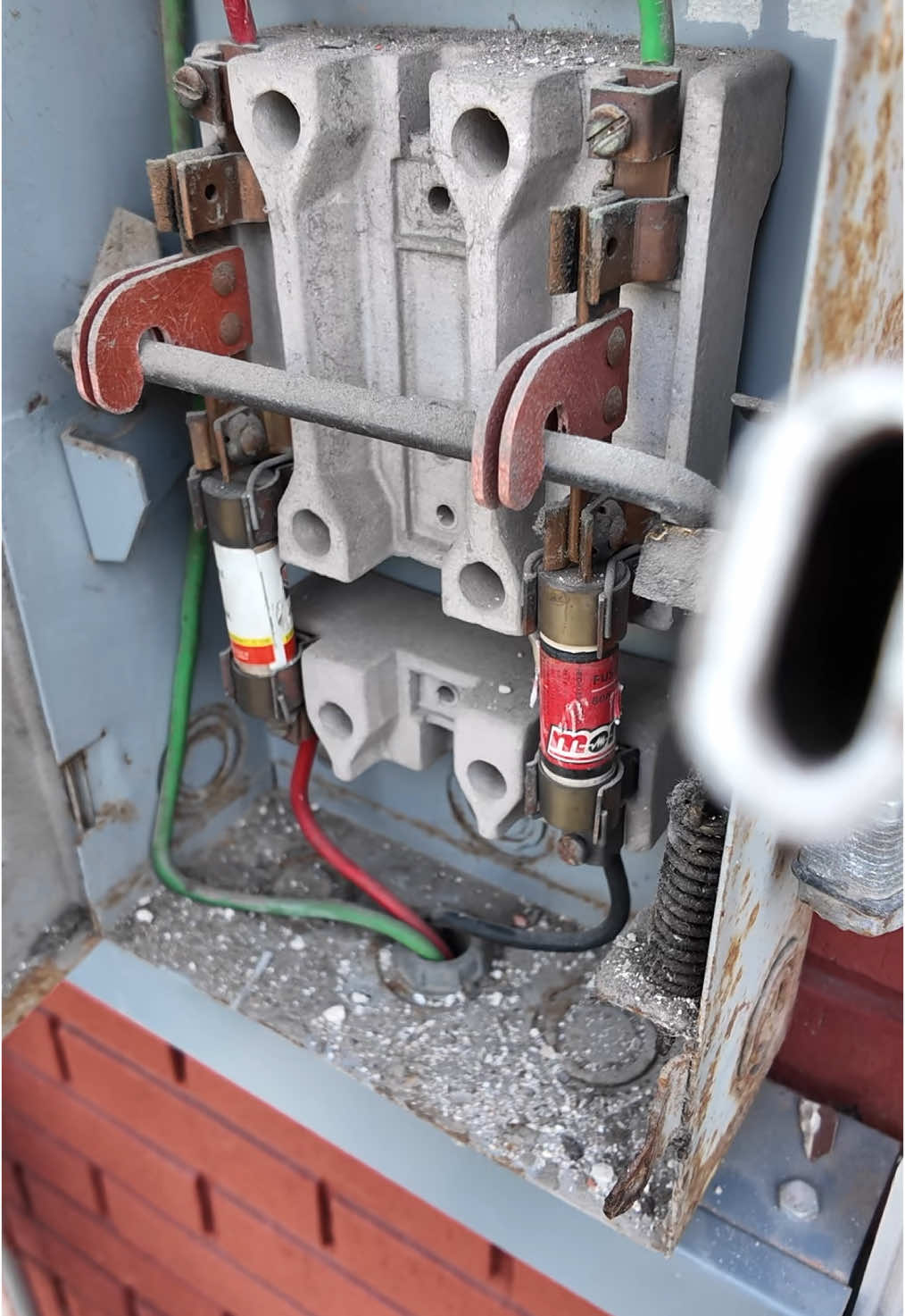 Cambio de interruptor por centro de carga #cargo #cambiofisico #fusion #electricidad #eltecnicodelaire 
