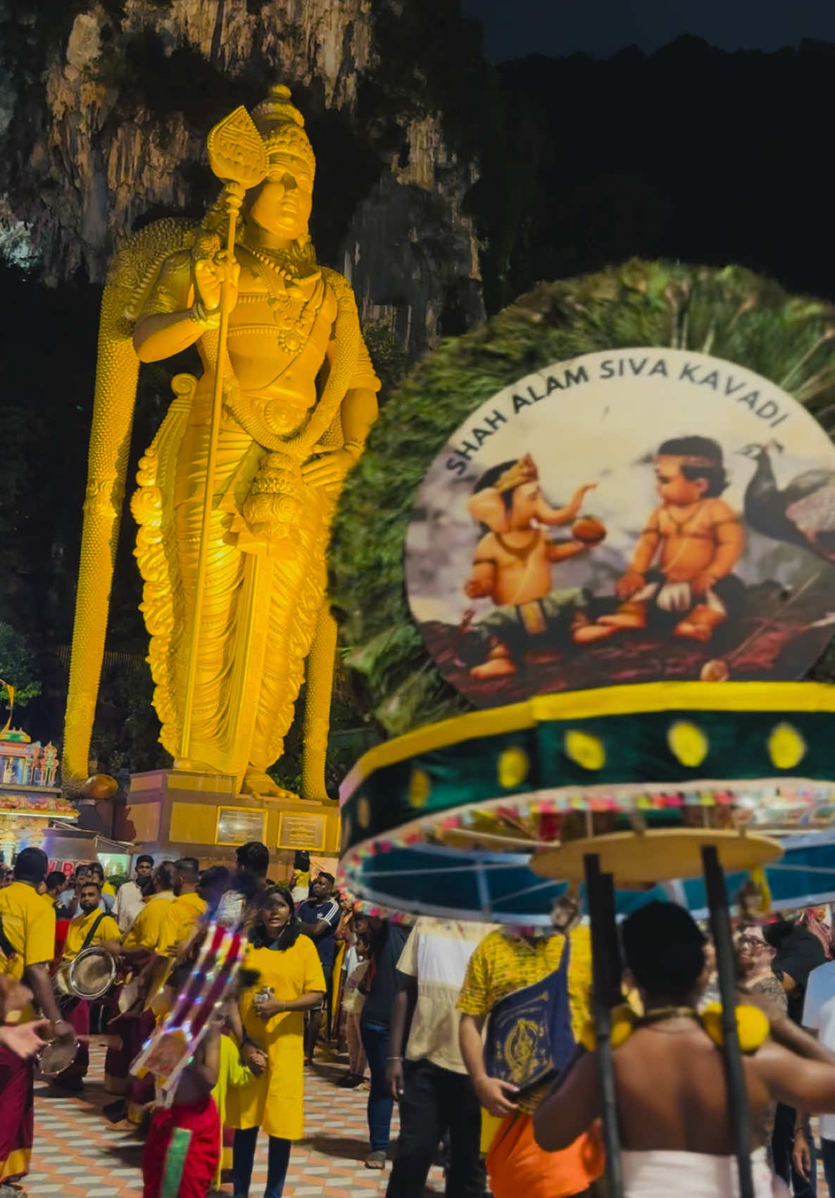 SHAH ALAM SIVA FIRST RENTAL KAVADI FOR THAIPUSAM 2025 🔥🔥 #fyp #shahalamsivakavadi👑 #sasbrothers #murugan #thaipusam2025 #welovebatucaves 