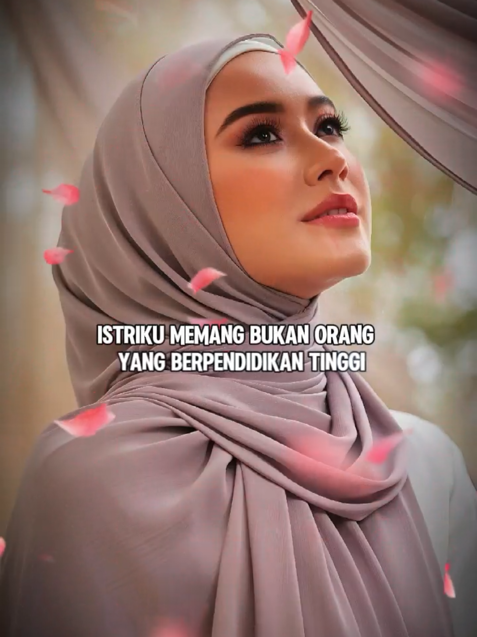 dialah istriku #CapCut #motivation #Quotes #trending #trend #viral #trendingvideo #trendtemplate #quotes #Motivasi #ccttpost #daricapcutketiktok #fyp 