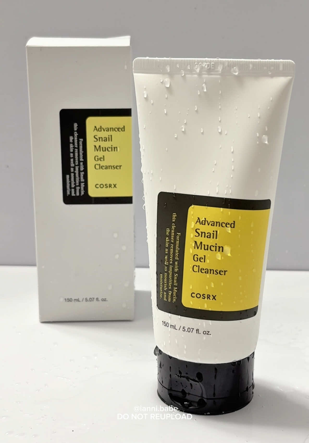 COSRX Advanced Snail Mucin Cleanser is one of the OG gentle cleaners for sensitive and dry skin. It leaves the skin feeling clean and smooth without stripping moisture. Highly recommended skin care for acne prone skin ✨ @cosrx.ph 