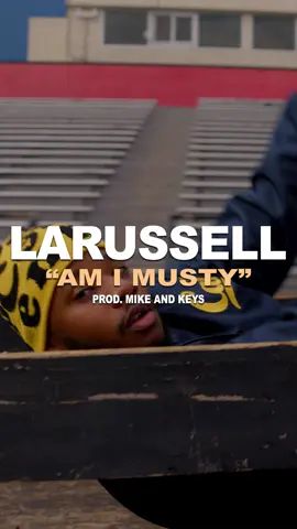 I DON'T TRUST THESE NIGGAS I BARELY VOTED BARACK!!!! Song: Am I Musty? Producer: @mike_n_keys @actheproducer 📹: @splashthakidd Stylist: @ariel.meii Crew: @goodcompenny Mixed by: @mikeg_beatz Mastered by: @thestreetscientist @milliondollarsnare