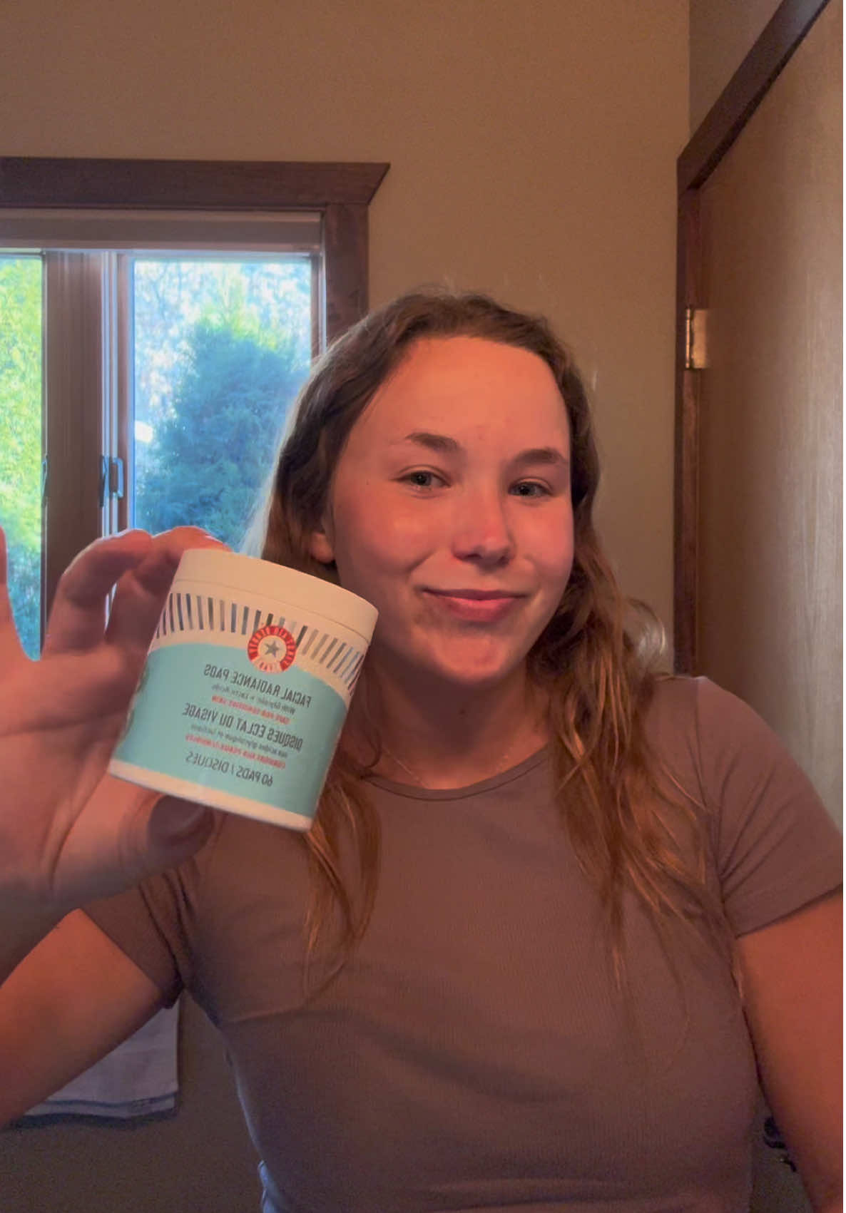 Gifted by @First Aid Beauty !! I'm loving this product and the rest of their collection! #tiktokshop #firstaidbeauty #fab #skincare #exfoliation #gifted_by_firstaidbeauty #travelskincare 
