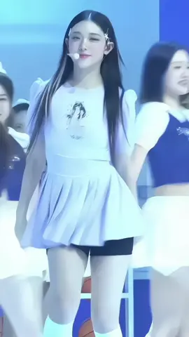 #HAERIN | Ignorem essa música fofa, peguei de um edit do jun-ho esse gostoso. espero que gostem √ • 𝐓ᗩᘜՏ fancam haerin super shy fancam haerin 4K fancam haerin azul fancam haerin new jeans fancam super shy #fancamhaerin #newjeans #Fancam #viral #kpop #idol 