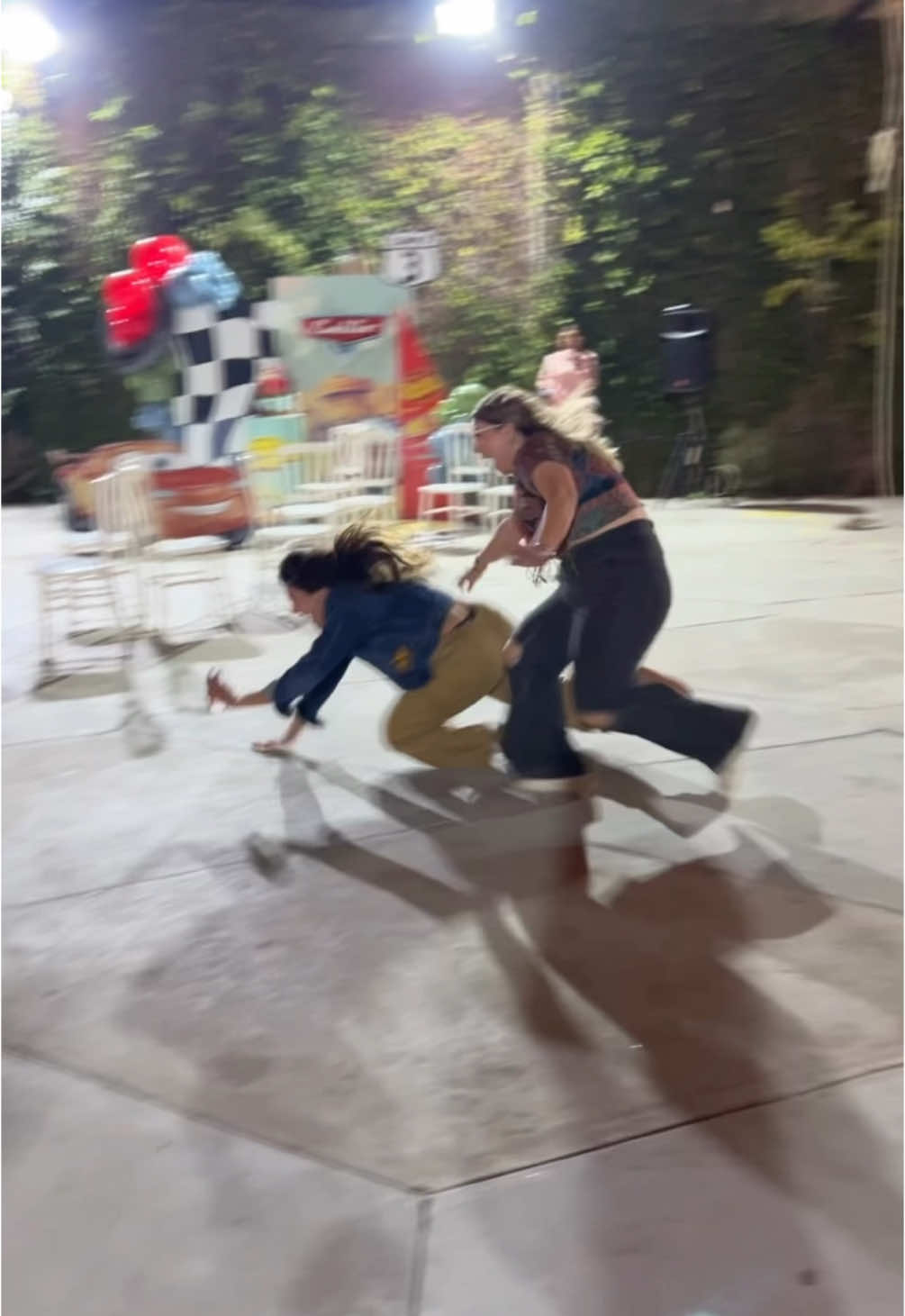 Todo sea por el juguete para los niños 😂#fyp #viral #comedia #piñata #LasCeoDelDespapaye 