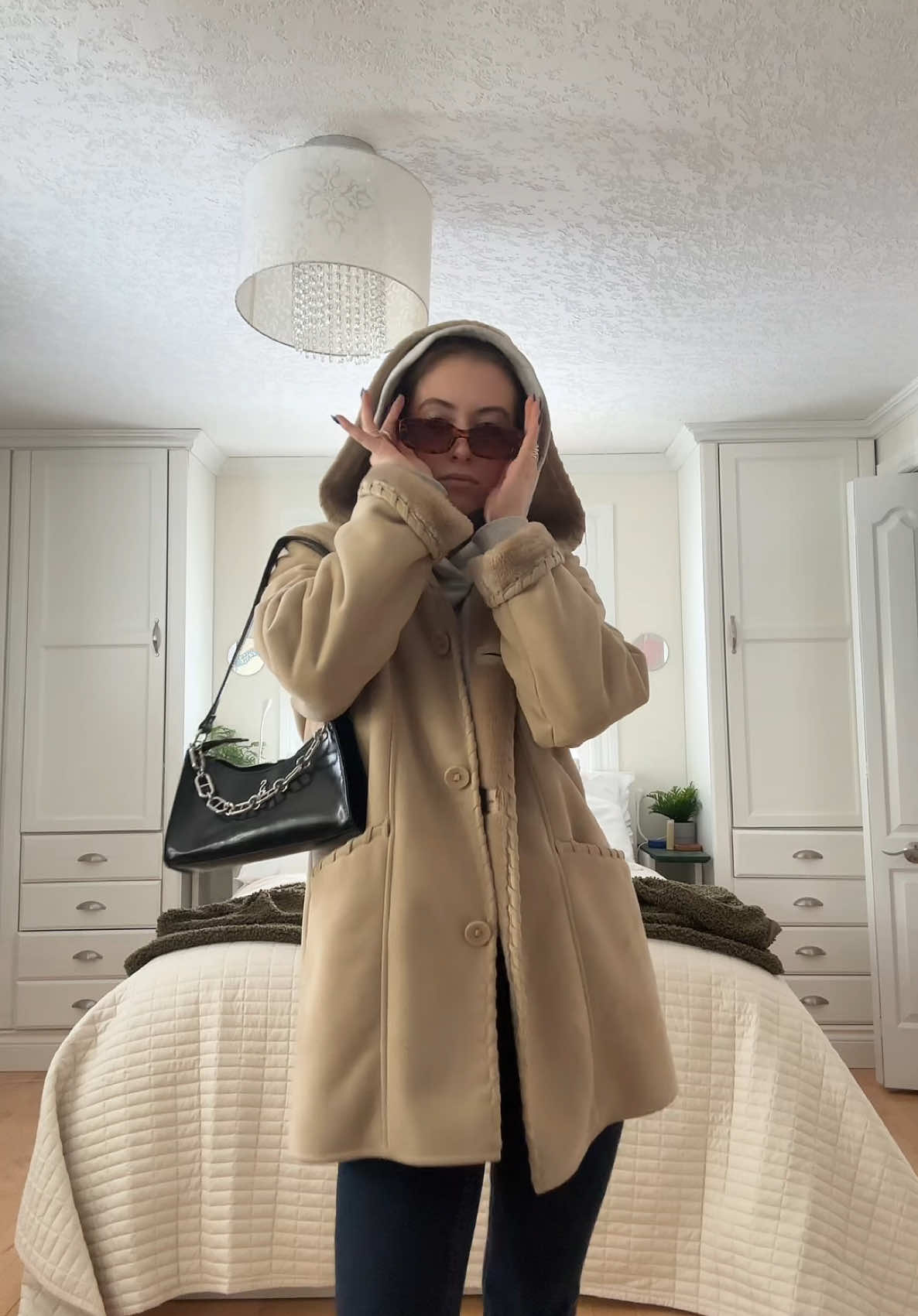 My new obsession: this coat  #outfitinspo #OOTD #fashion #outfitideas 