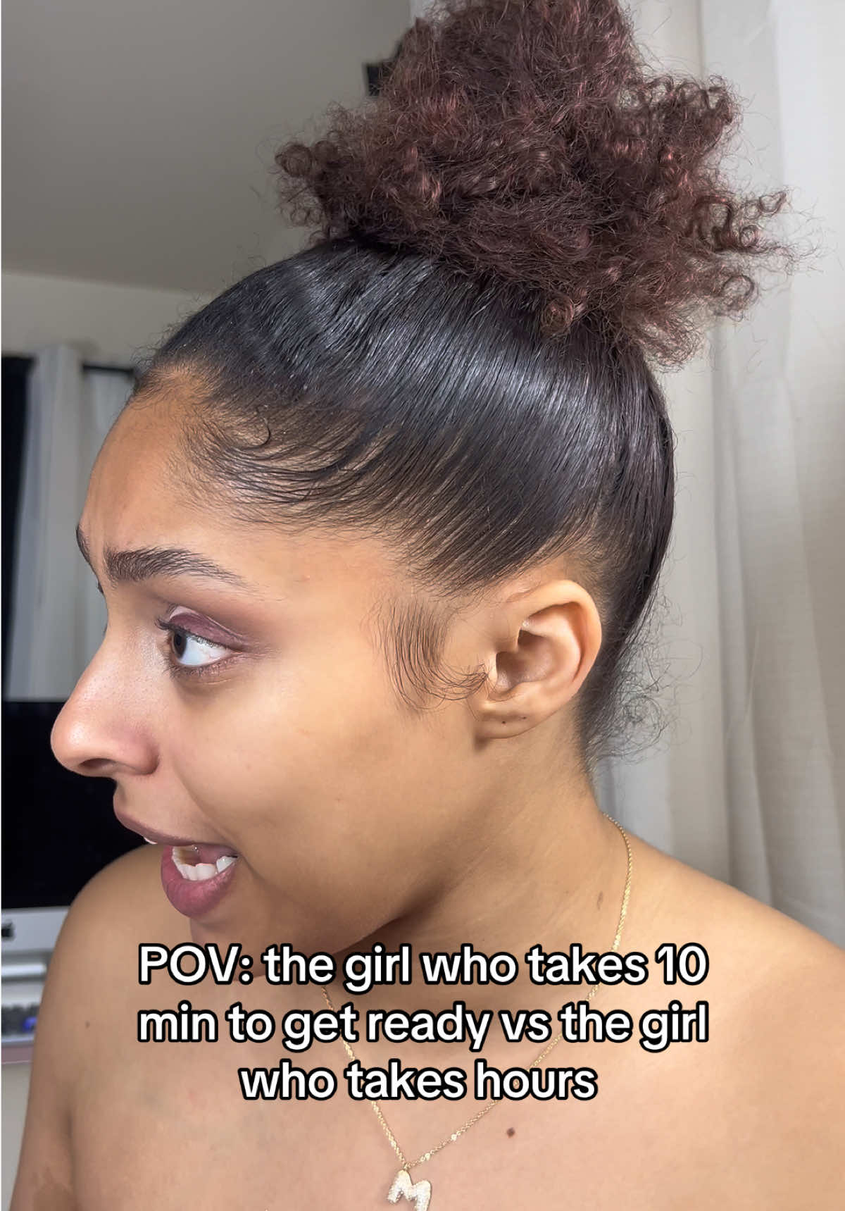 Always that one friend duo 😂 #pov #makeupskit #skit #comedyskit #makeupfriends #MakeupRoutine #thatonegirl #fullglam #cleangirlmakeup 