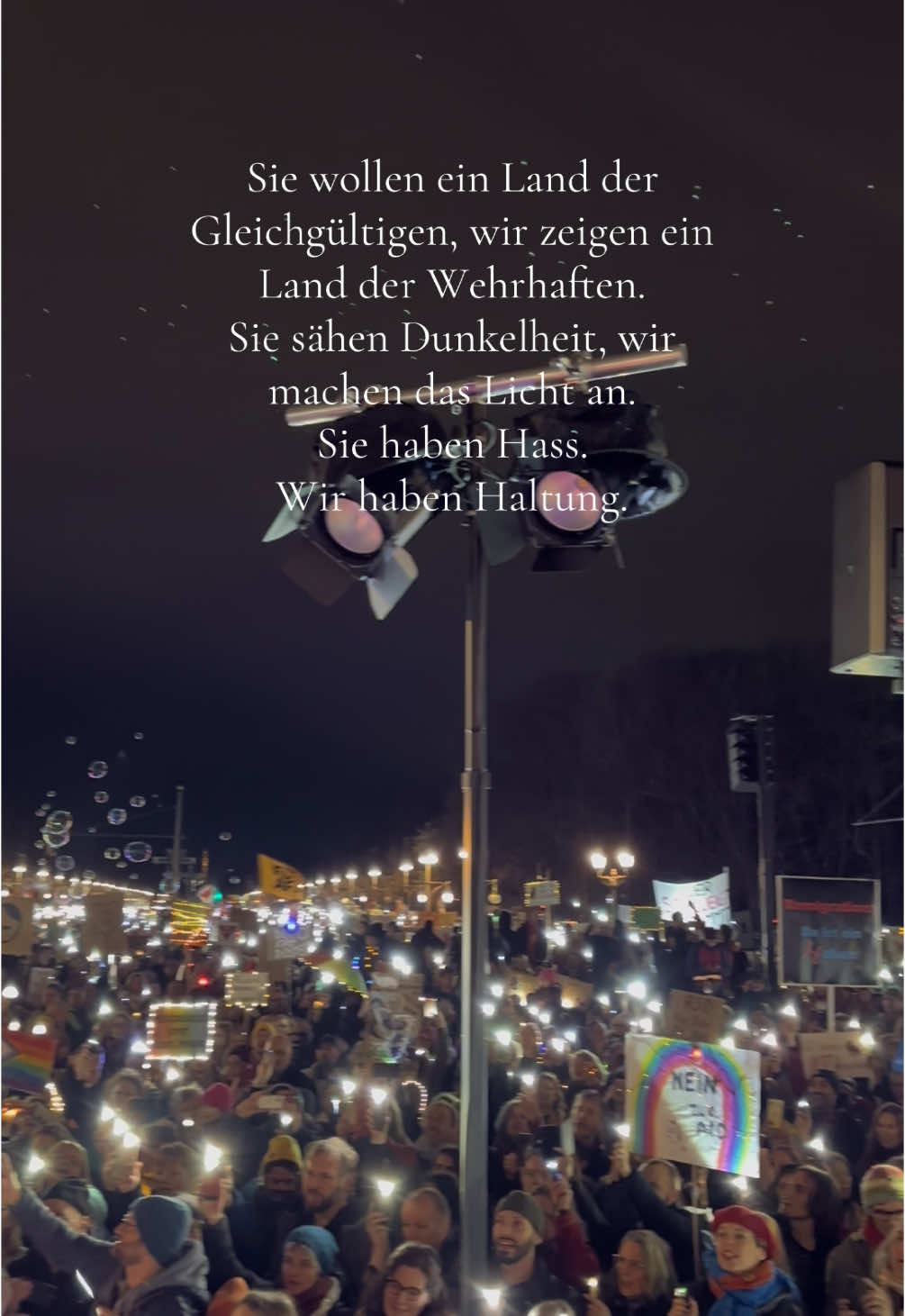 100k auf den Straßen von Berlin & so viele mehr im ganzen Land. Hoffnung hat man nicht, Hoffnung macht man.❤️‍🩹